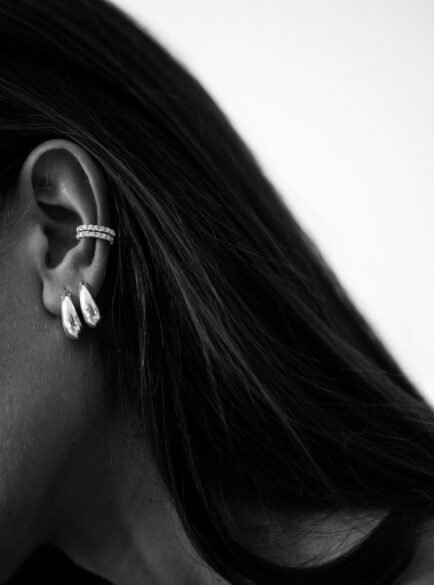 kim-ear-cuffas-momentas-