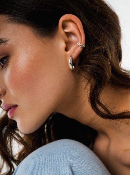 casey-ear-cuff-momentas-1