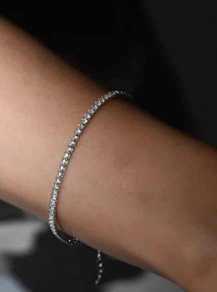 Tennis-Lilja-925-sidabrine-apyranke-momentas-4